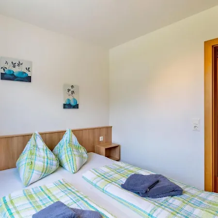 6 By Interhome Lejlighed *